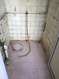 wall tiles epoxy before